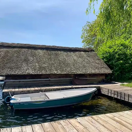 Holiday home Lakeside House With Private Boat At Schaalsee Seedorf (Lauenburg)